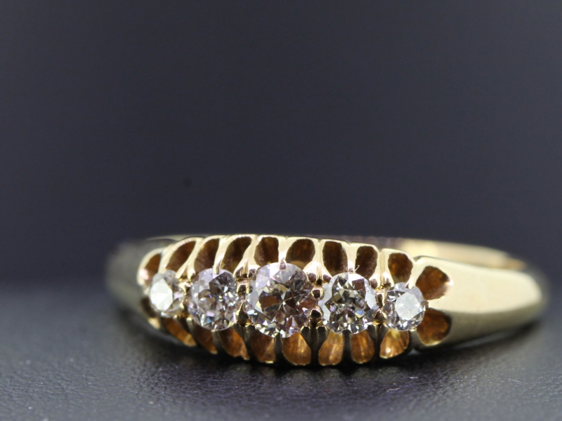WONDERFUL EDWARDIAN DIAMOND 18 CARAT GOLD GYPSY RING