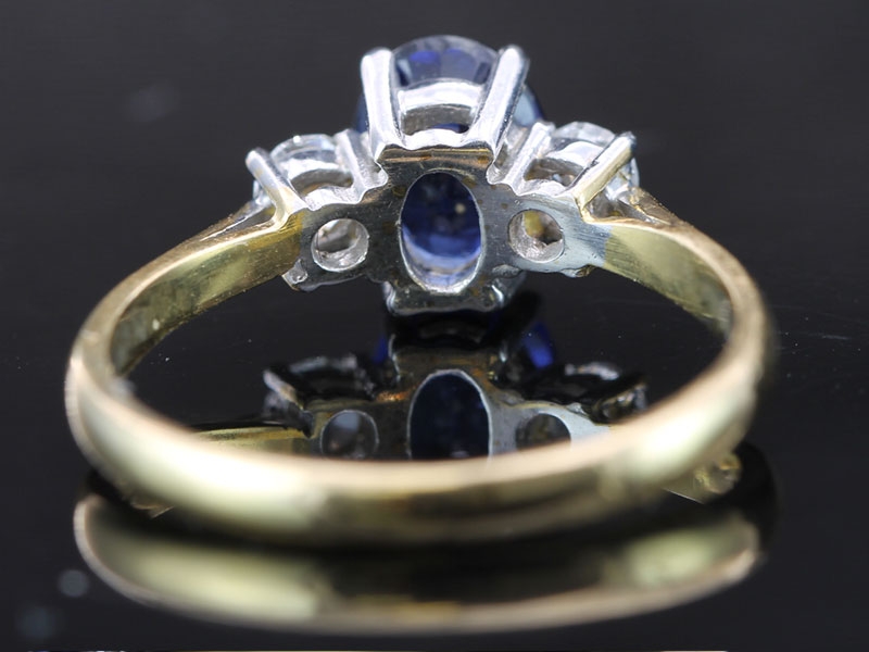 WONDERFUL SAPPHIRE AND DIAMOND TRILOGY 18 CARAT GOLD RING