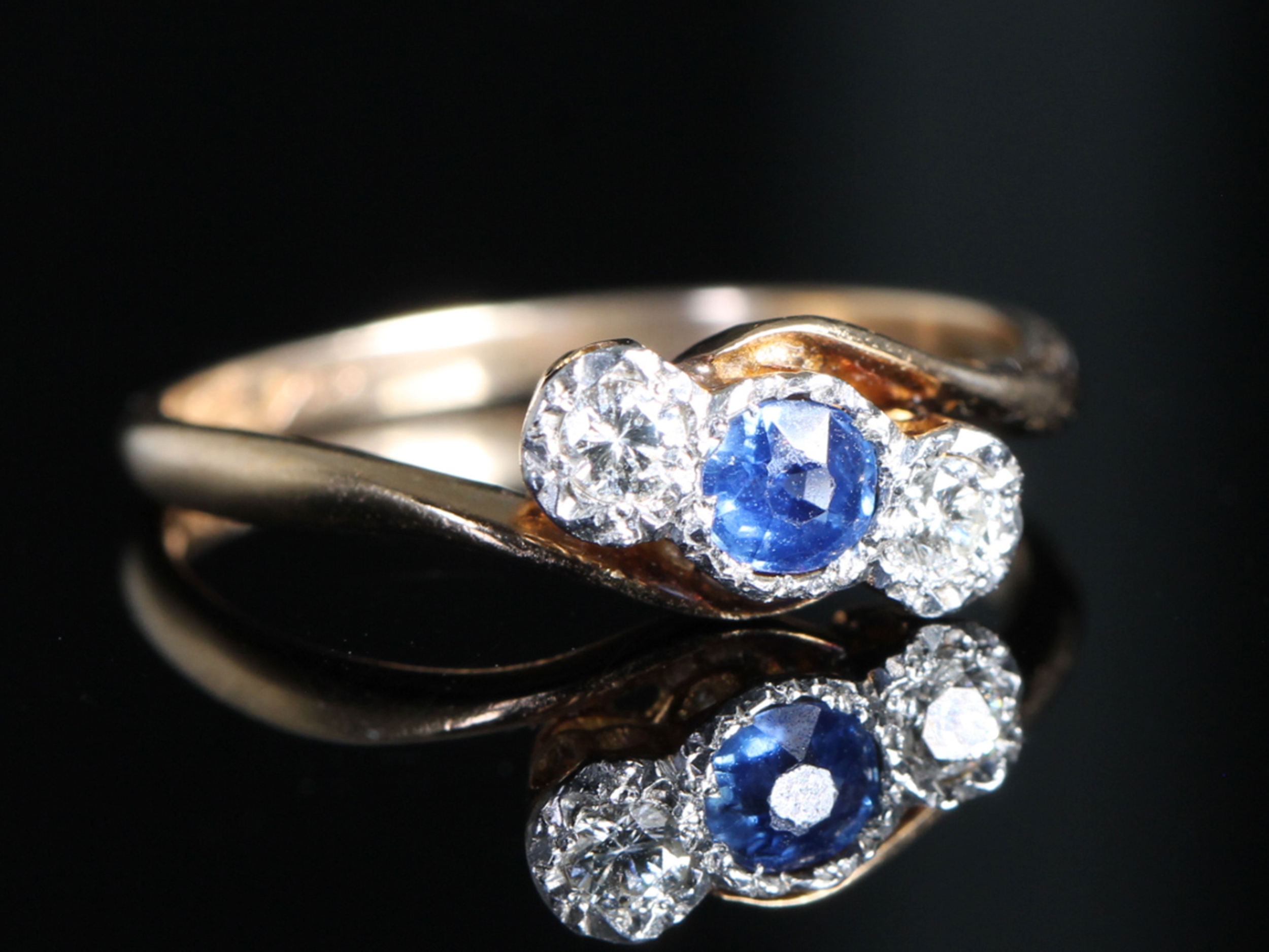 Art Deco Sapphire and Diamond 18ct Gold Three-Stone Crossover Ring