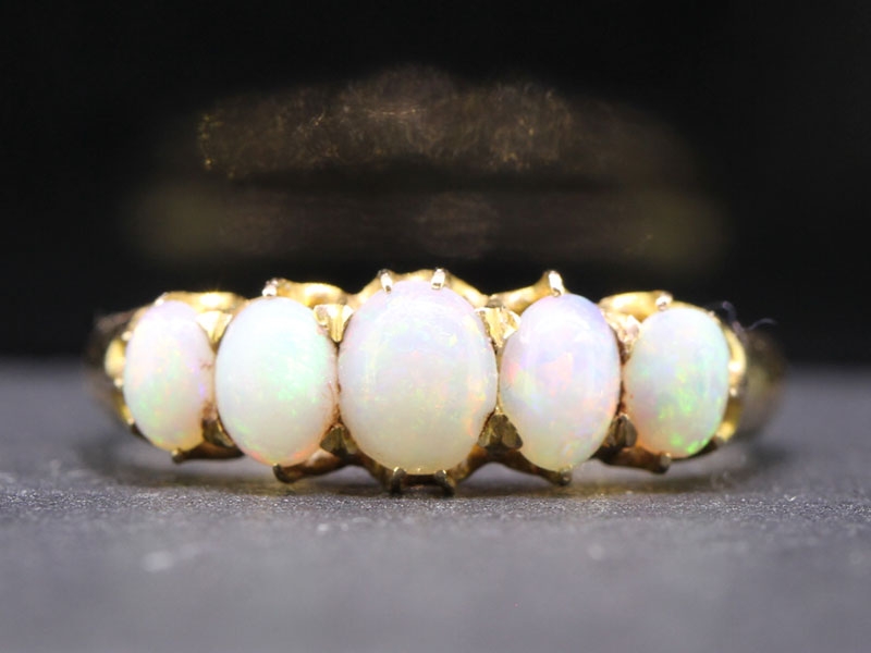 GORGEOUS EDWARDIAN 5 STONE AUSTRALIAN OPAL 18 CARAT GOLD RING