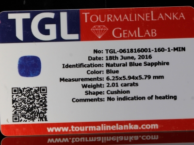 Vintage Natural Sapphire and Old Cut Diamond 18ct Gold Trilogy Ring