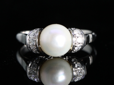Art Deco Pearl and Diamond Platinum Ring