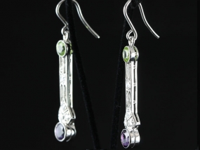 SOPHISTICATED ART DECO STYLE DIAMOND, PERIDOT, AMETHYST PLAINTUM AND 18 CARAT WHITE GOLD EARRINGS