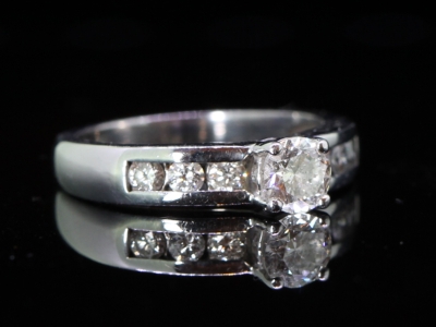 Beautiful Diamond Solitaire 18ct Gold Ring