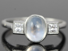  ELEGANT MOONSTONE AND DIAMOND PLATINUM RING