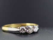 STUNNING THREE STONE DIAMOND TRILOGY 18 CARAT GOLD AND PLATINUM