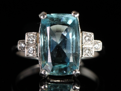 Art Deco 4.37 carat  Aquamarine and Diamond Platinum Ring 