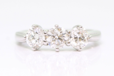 Vintage Diamond 18ct Gold Trilogy Ring