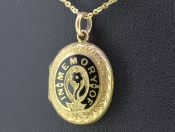  VICTORIAN BLACK ENAMEL MOURNING GOLD LOCKET