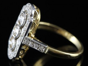 STUNNING ART DECO INSPIRED CHAMPAGNE DIAMOND 18 CARAT GOLD RING