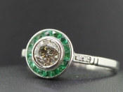 BEAUTIFUL DIAMOND AND EMERALD ART DECO INSPIRED PLATINUM RING