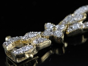 MAGNIFICENT DIAMOND BRACELET HANDCRAFTED IN 9 CARAT GOLD