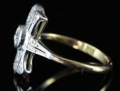 AN ORIGINAL 1920s ART DECO 18CT GOLD & PLATINUM DIAMOND RING  