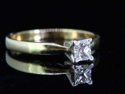 Beautiful Princess Cut Diamond 18  Carat Gold  Solitaire Ring