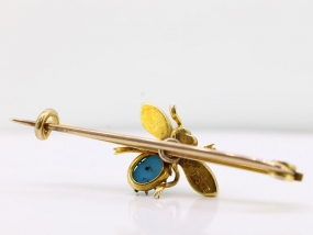 LOVELY EDWARDIAN TURQUOISE AND PEARL 15 CARAT GOLD INSECT BROOCH