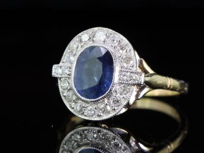 Gorgeous Sapphire and Diamond 18 Carat Gold Cluster Ring