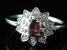 ELEGANT RUBY AND DIAMOND CLUSTER 9 CARAT GOLD RING 