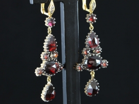 REMARKABLE VICTORIAN INSPIRED BOHEMIAN GARNET AND DIAMOND SILVER EARRINGS