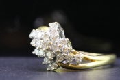 FABULOUS 18 CARAT GOLD DIAMOND CLUSTER COCKTAIL RING