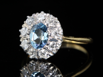 Art Deco Aquamarine and Diamond 18ct Gold Cluster Ring