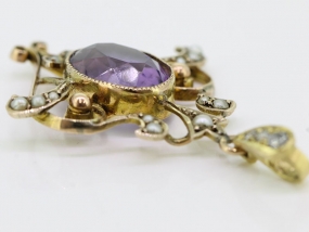 BEAUTIFUL EDWARDIAN 9 CARAT GOLD AMETHYST AND DIAMOND PENDANT