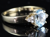 EXCEPTIONAL AQUAMARINE AND DIAMOND 18 CARAT GOLD RING