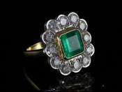 SPECTACULAR 3CT COLUMBIAN EMERALD AND DIAMOND 18CT GOLD RING