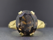 BEAUTIFUL VINTAGE SMOKEY QUARTZ 18 CARAT GOLD COCKTAIL RING