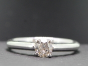 BEAUTIFUL DIAMOND PLATINUM SOLITAIRE RING