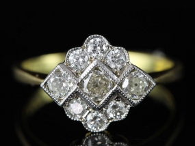 STUNNING ART DECO INSPIRED DIAMOND 18 CARAT GOLD RING