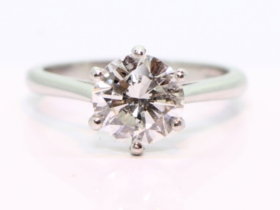 Stunning 1.89ct Diamond Solitaire Platinum Ring 