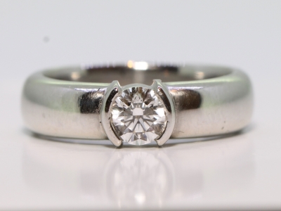 Vintage TIFFANY & CO Platinum Diamond Solitaire Ring 