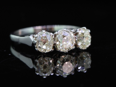 Stunning 1920s Diamond Trilogy Platinum Ring With Cert