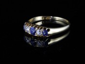 A FABULOUS 18CT GOLD EDWARDIAN DIAMOND AND SAPPHIRE GYPSY RING