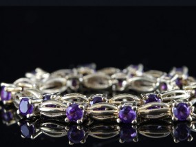 BEAUTIFUL AMETHYST BRACELET HANDCRAFTED IN SOLID 9 CARAT GOLD