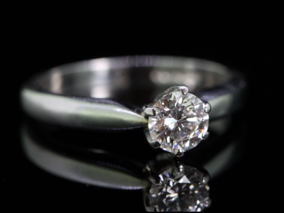 Beautiful Platinum Diamond Solitaire Ring 