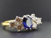 FABULOUS SAPPHIRE AND DIAMOND 18 CARAT GOLD RING