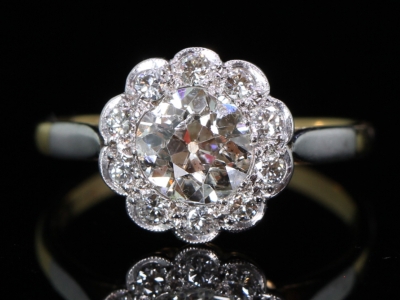 Art Deco Diamond 18ct Gold Daisy Ring