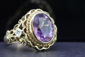 MAGNIFICENT AMETHYST AND DIAMOND 18 CARAT RING