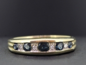 BEAUTIFUL 7 STONE SAPPHIRE AND DIAMOND 9 CARAT GOLD RING