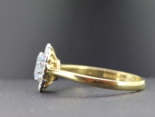  BEAUTIFUL AQUAMARINE AND DIAMOND 18 CARAT GOLD RING