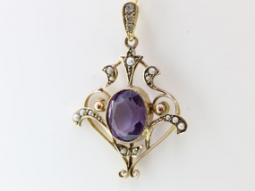 BEAUTIFUL EDWARDIAN 9 CARAT GOLD AMETHYST AND DIAMOND PENDANT