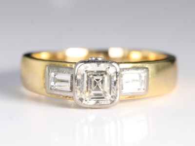  Vintage Princess and Baguette Diamond 18ct Gold Ring