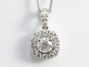 STUNNING DIAMOND CLUSTER PENDANT AND 18 CARAT GOLD CHAIN