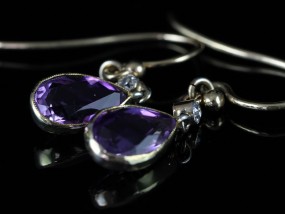 GEORGOUS EDWARDIAN 15 CARAT GOLD AMETHYST AND DIAMOND EARRINGS CIRCA 1900