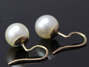 OPULENT PEARL AND GOLD DROP EARRINGS