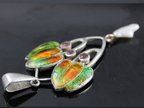 BEAUTIFUL TULIP ENAMEL SILVER PENDANT