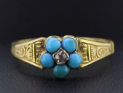 FABULOUS VICTORIAN FORGET-ME-NOT FLOWER RING WITH LOCKET TO THE REVERSE IN 18 CARAT GOLD