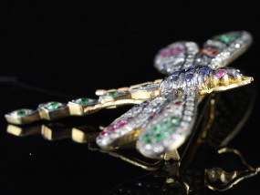 MAGNIFICENT TSAVORITE, RUBY, SAPPHIRE AND DIAMOND JEWELLED DRAGONFLY SILVER/GOLD BROOCH