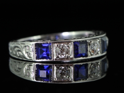 SOPHISTICATED SAPPHIRE AND DIAMOND 18 CARAT RING